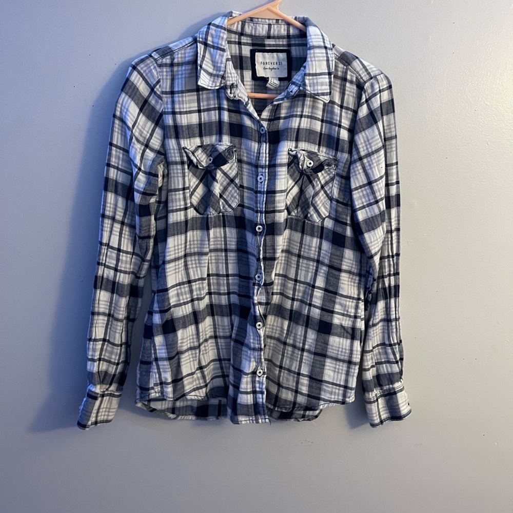 Forever 21 black and white button up flannel